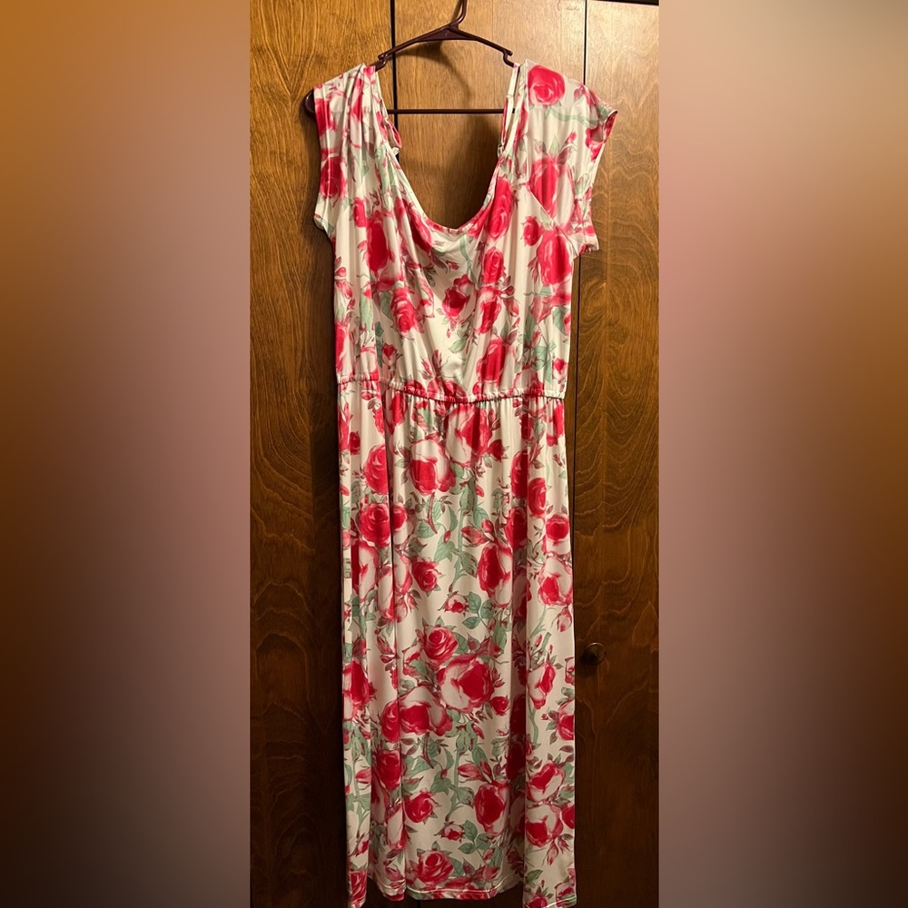 Long flower dress 2XL NEW